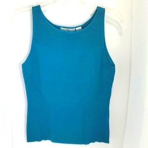 Women Pria sleeveless tank top, Size Medium, Color Turquoise